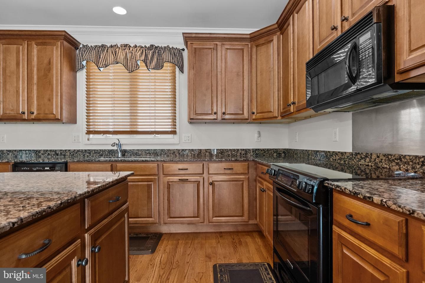 3541 Reading Way photo 14