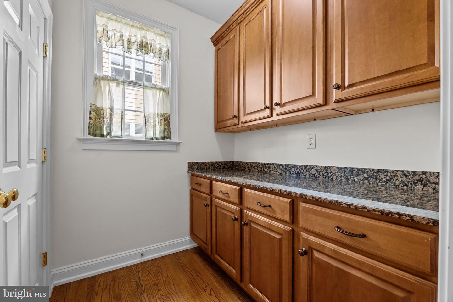 3541 Reading Way photo 17