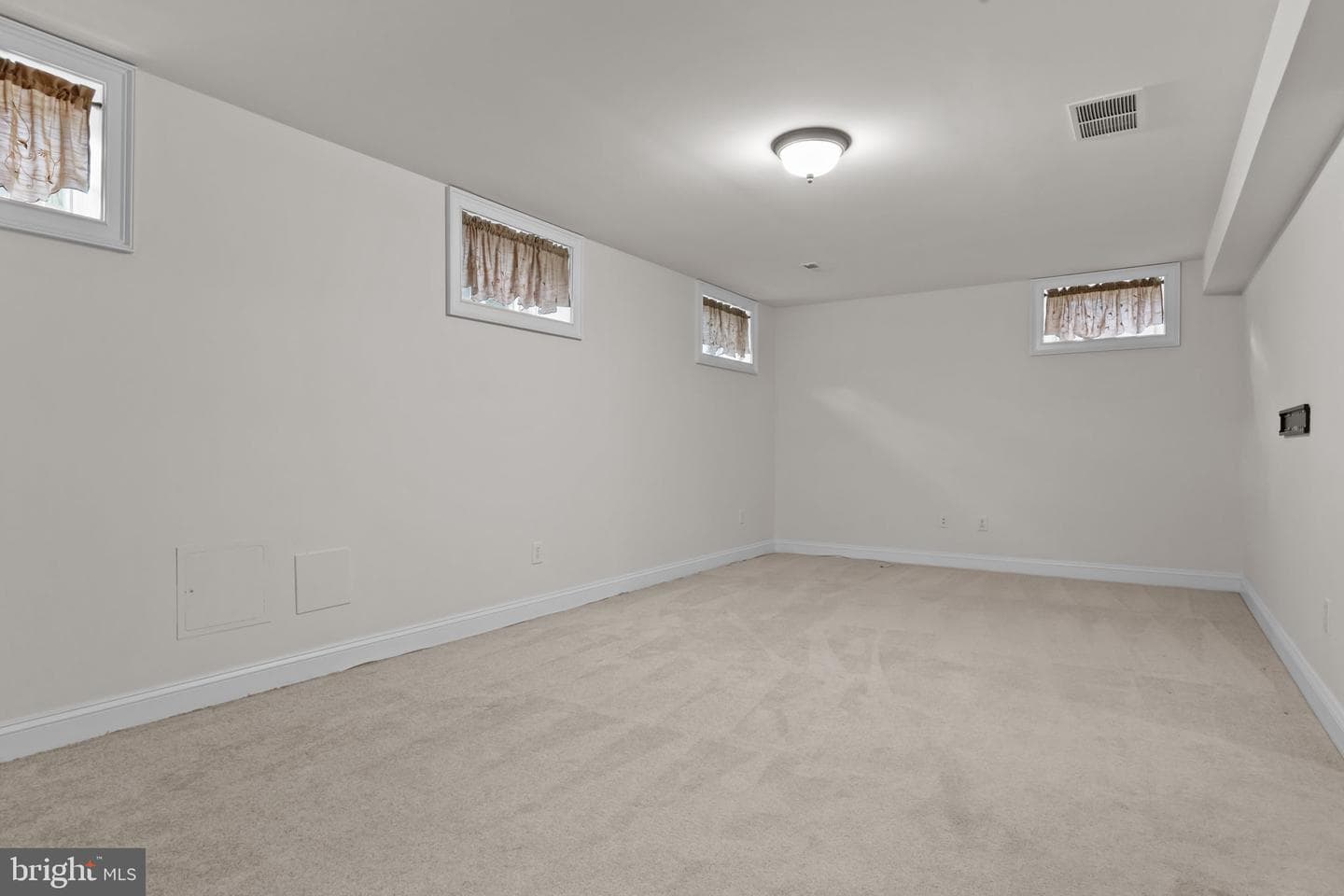 3541 Reading Way photo 43