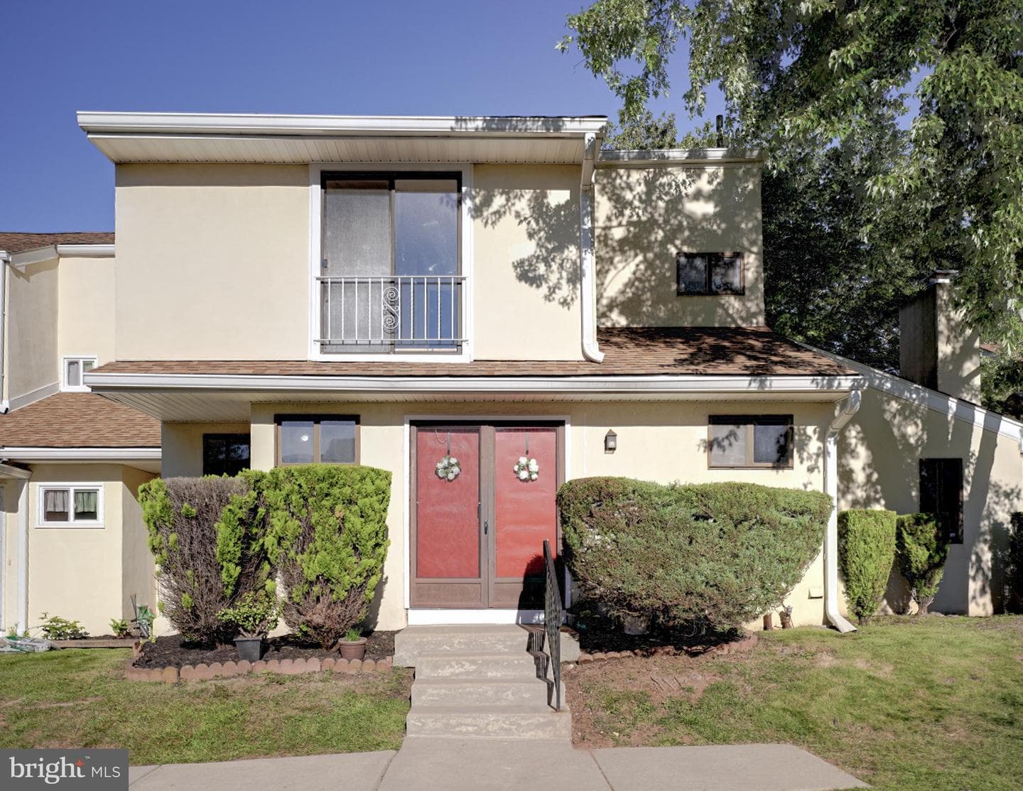1401 Oak Circle photo 1