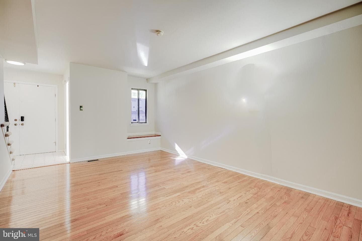1401 Oak Circle photo 2