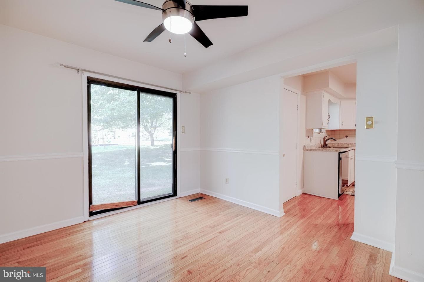 1401 Oak Circle photo 4