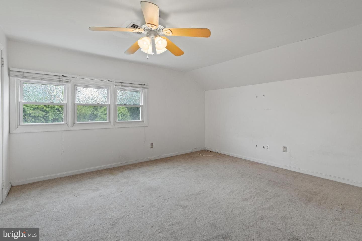 1513 E Willow Grove Avenue photo 29