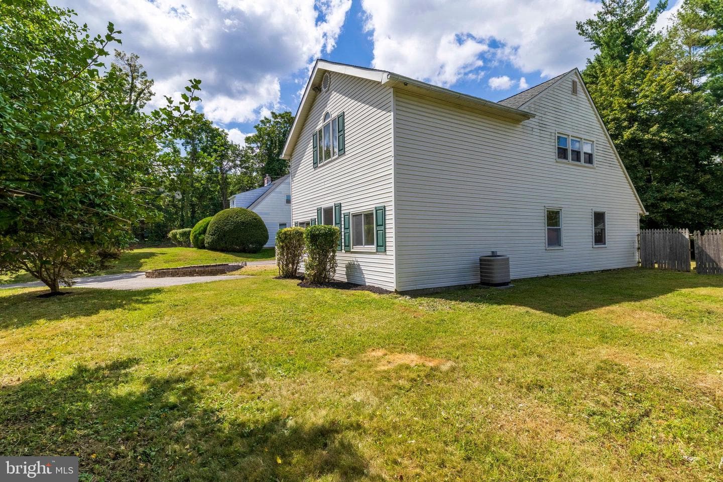 1513 E Willow Grove Avenue photo 39