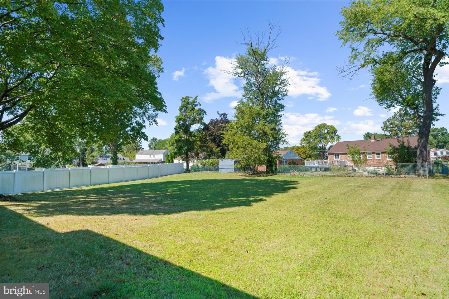 338 Rees Drive photo 27
