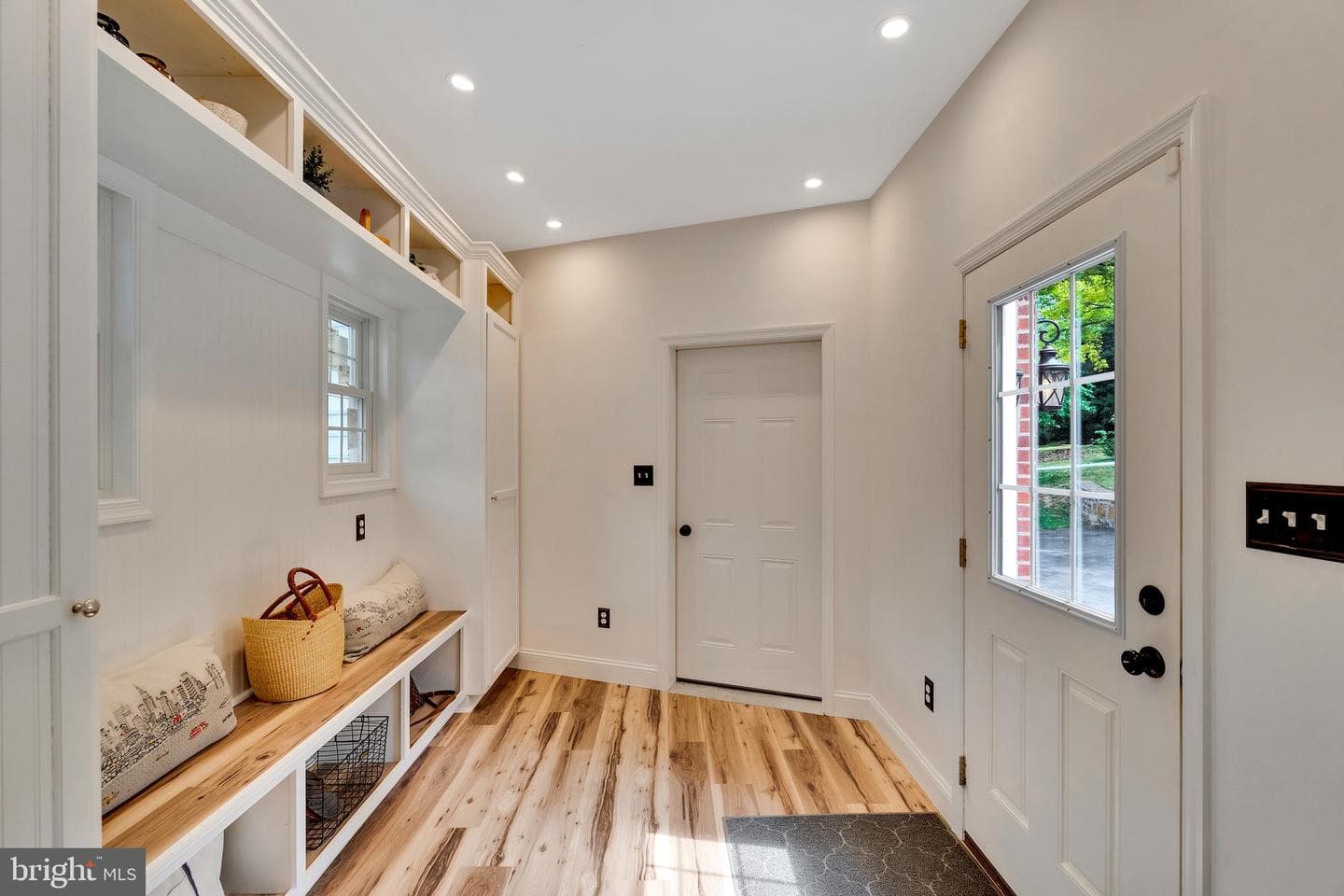 506 Dogwood Lane photo 3