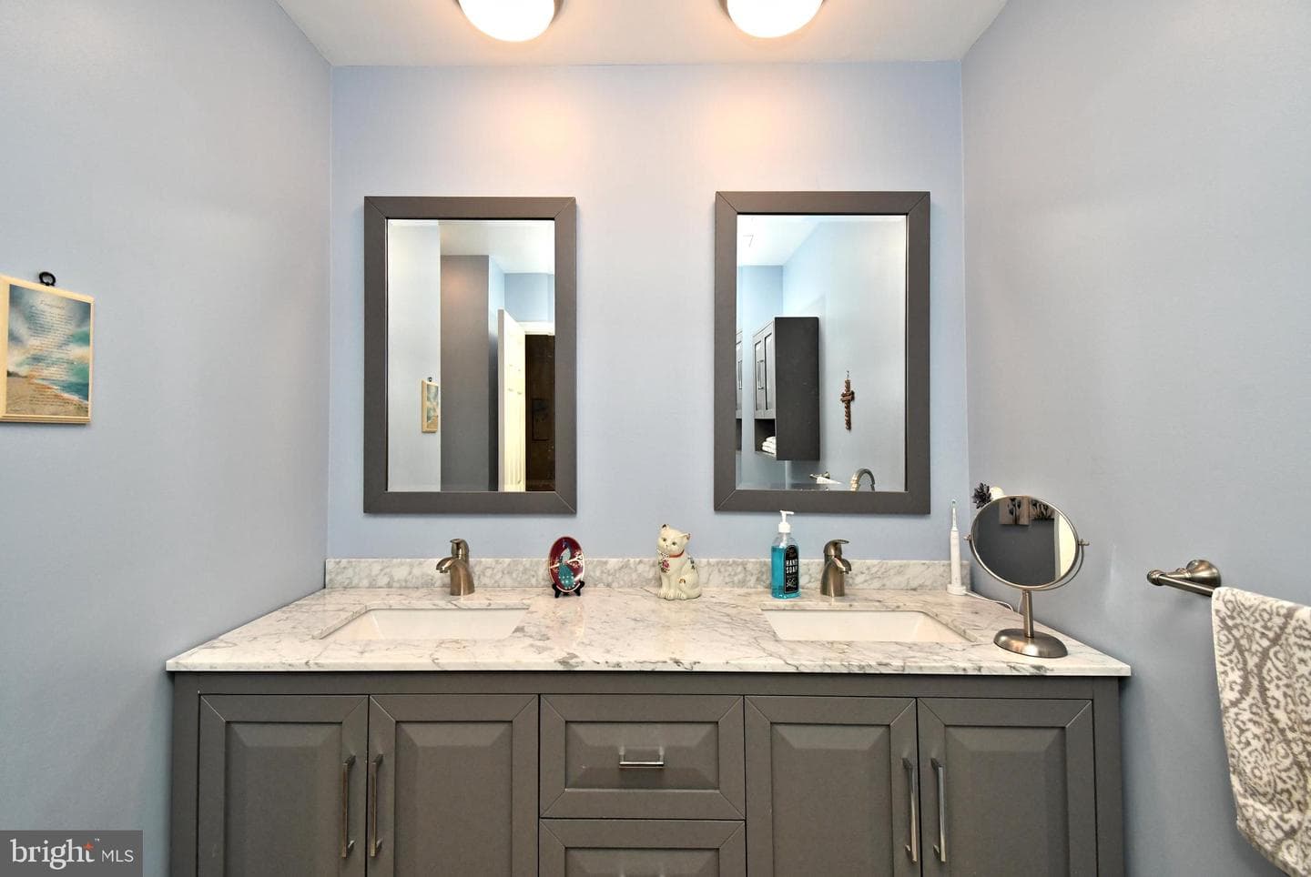 201 Beacon Court photo 27