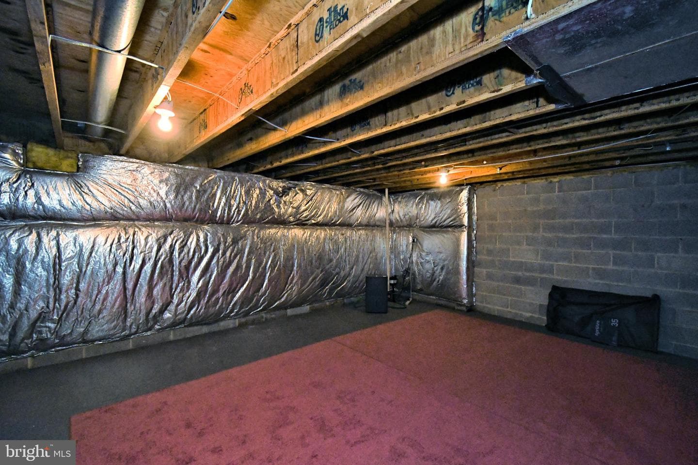 201 Beacon Court photo 35