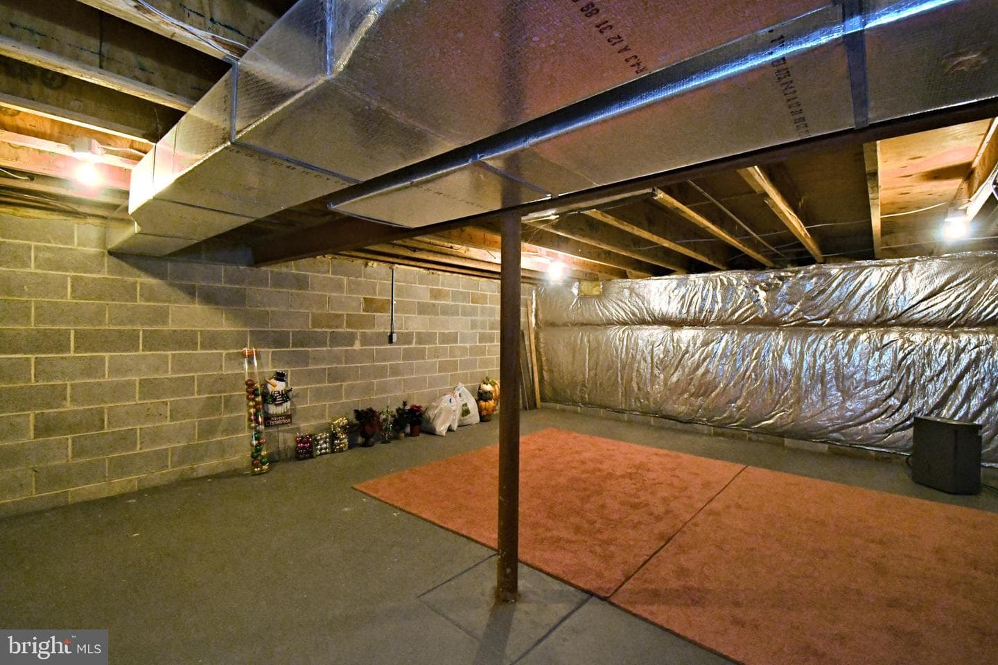 201 Beacon Court photo 36