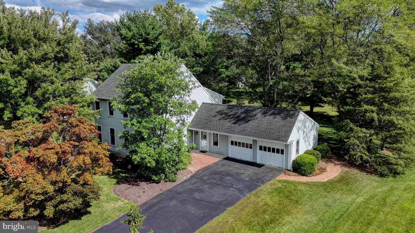 633 Conestoga Lane