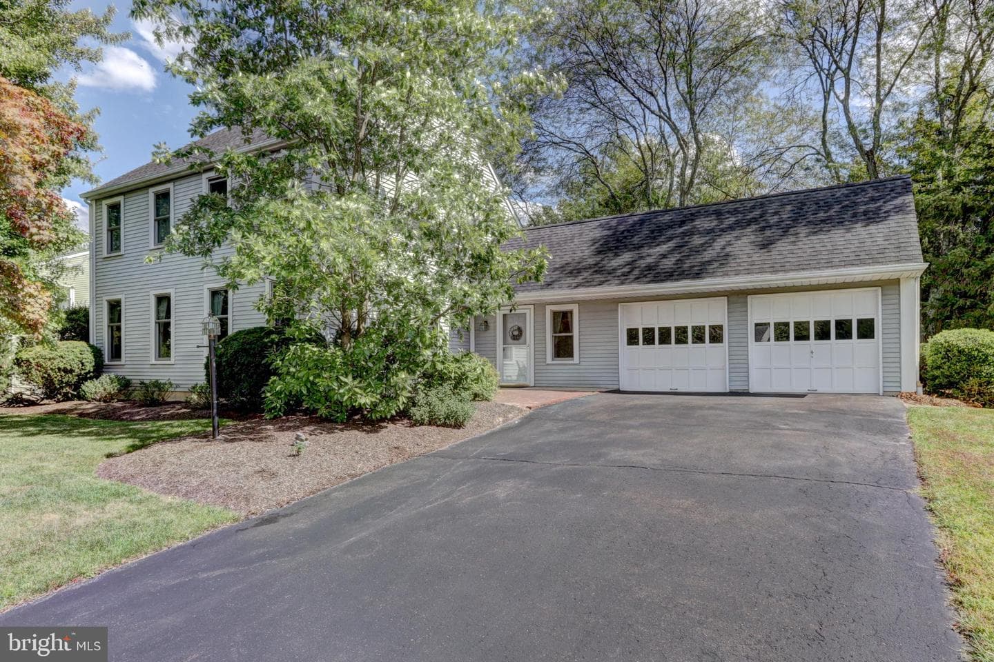 633 Conestoga Lane photo 2