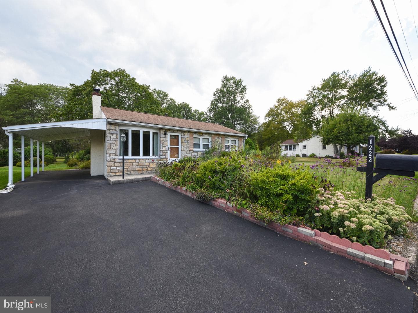1222 Woodside Avenue photo 4