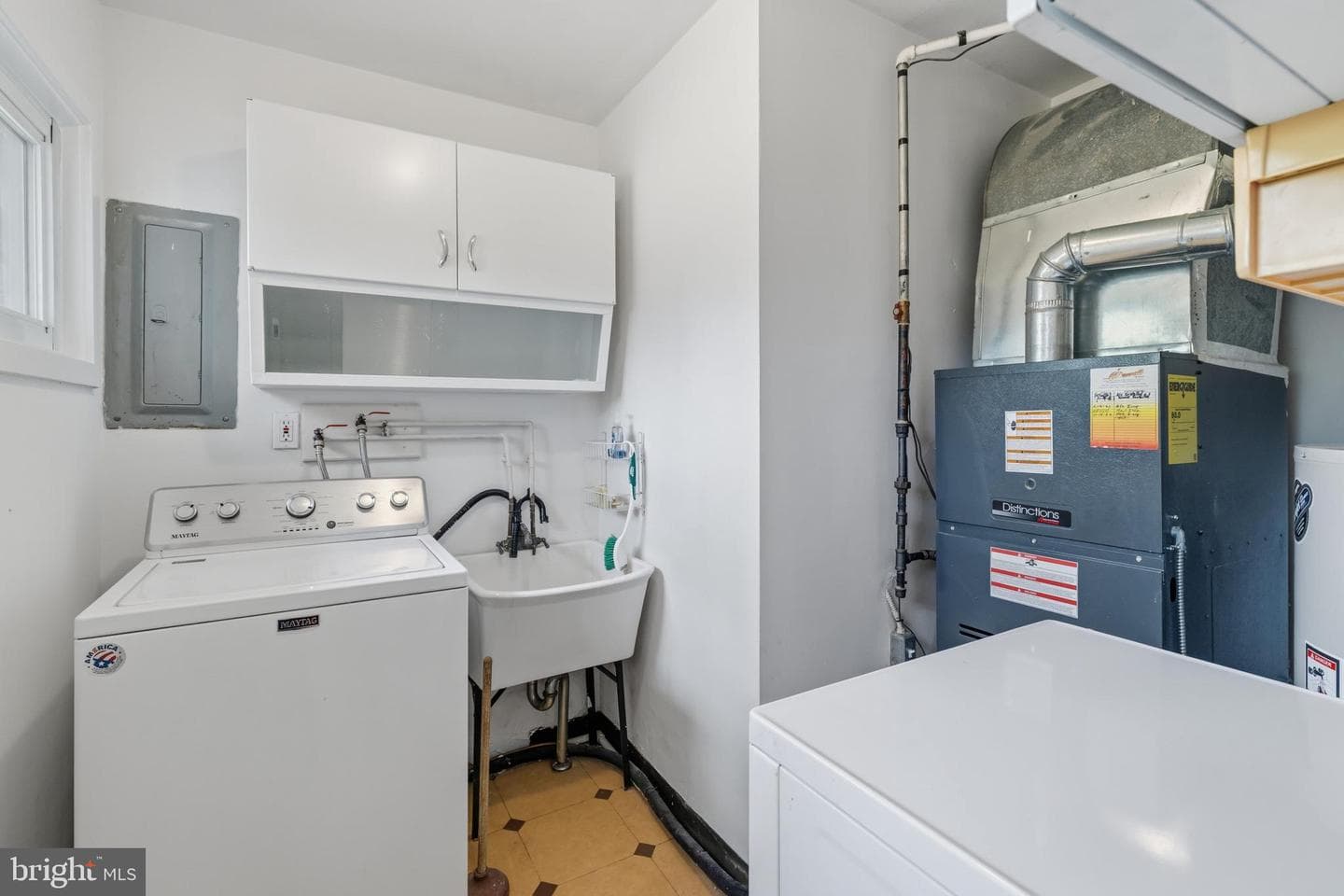 1054 Marie Road photo 14