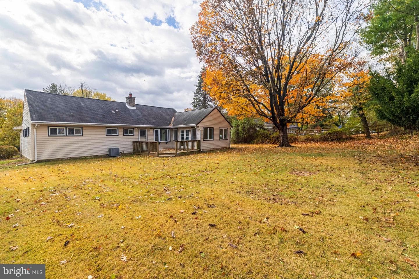 1054 Marie Road photo 27