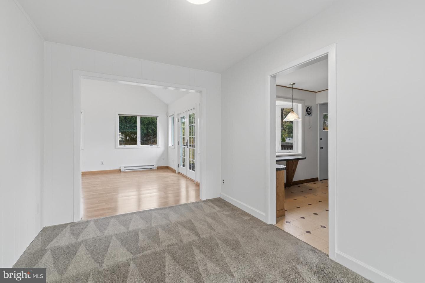 1054 Marie Road photo 7