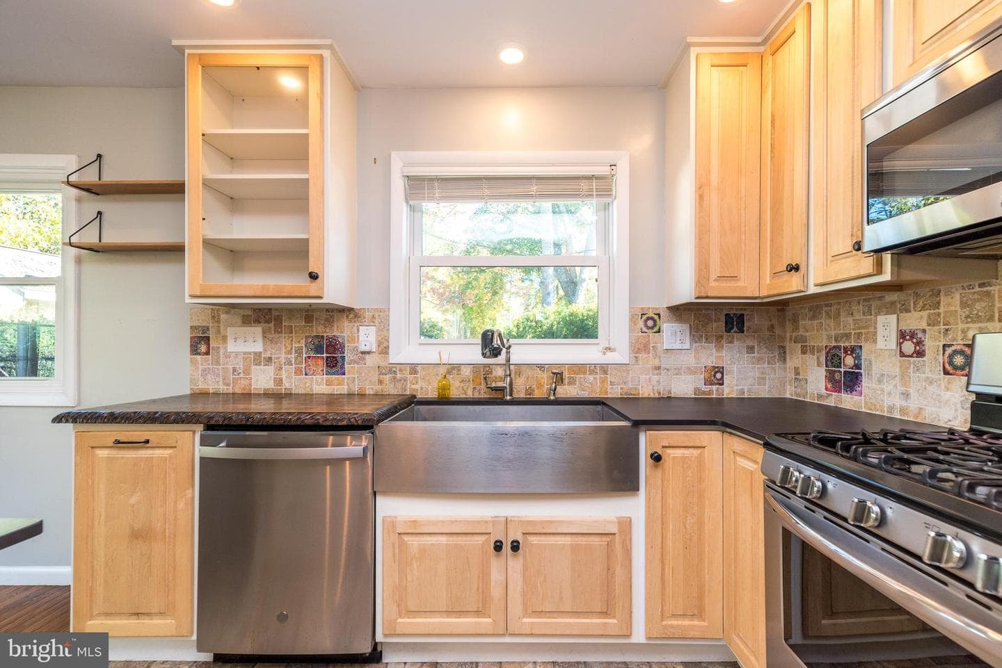 204 Letitia Lane photo 14