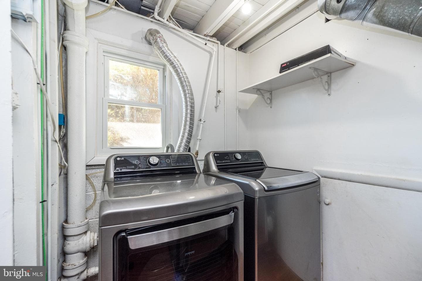 204 Letitia Lane photo 32