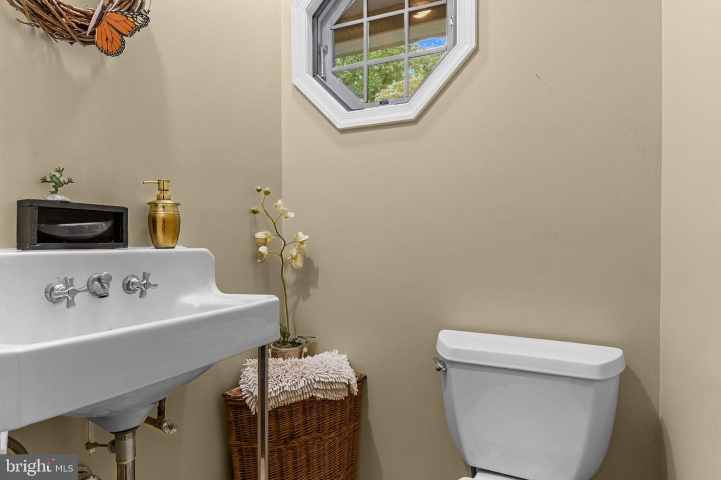 8316 Jenkintown Road photo 12