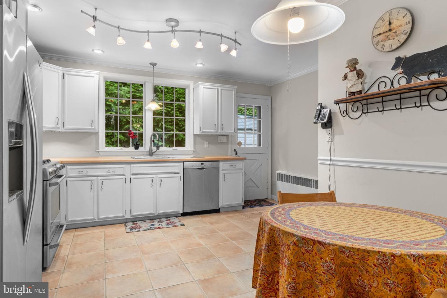 8316 Jenkintown Road photo 28