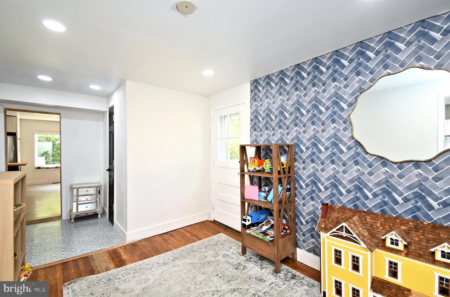 231 Montgomery Avenue photo 25