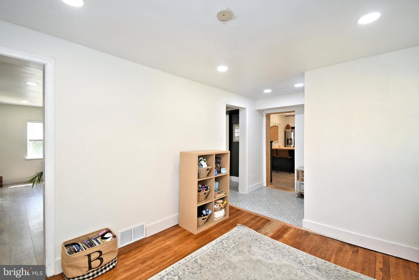 231 Montgomery Avenue photo 26