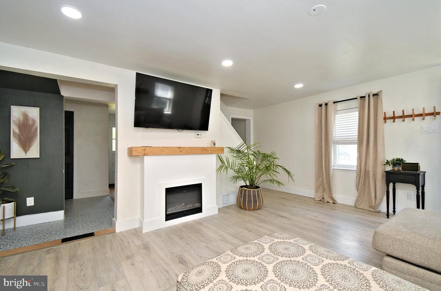 231 Montgomery Avenue photo 9