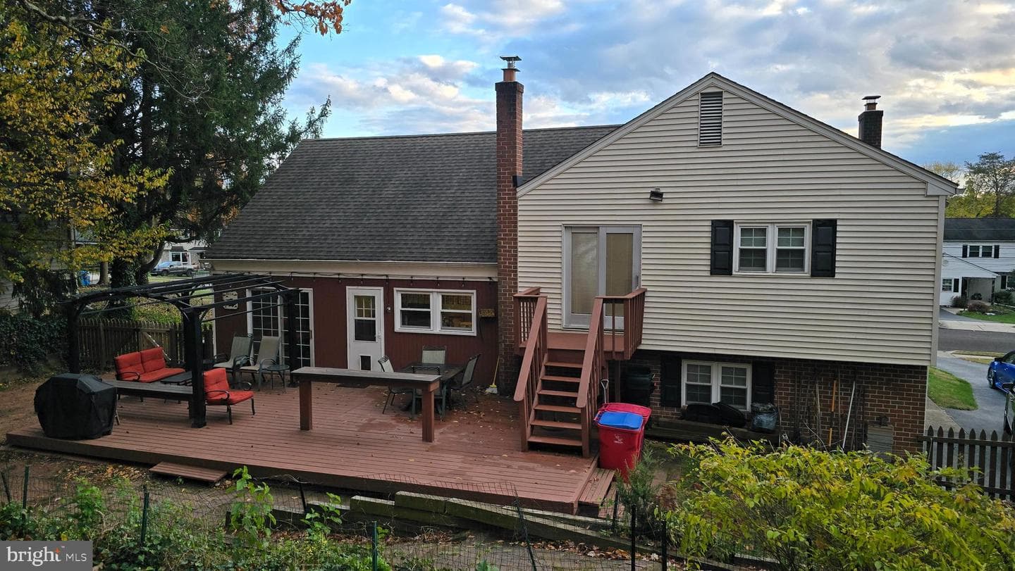 617 Meadowlark Road photo 5