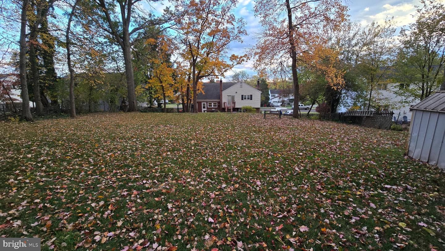617 Meadowlark Road photo 8