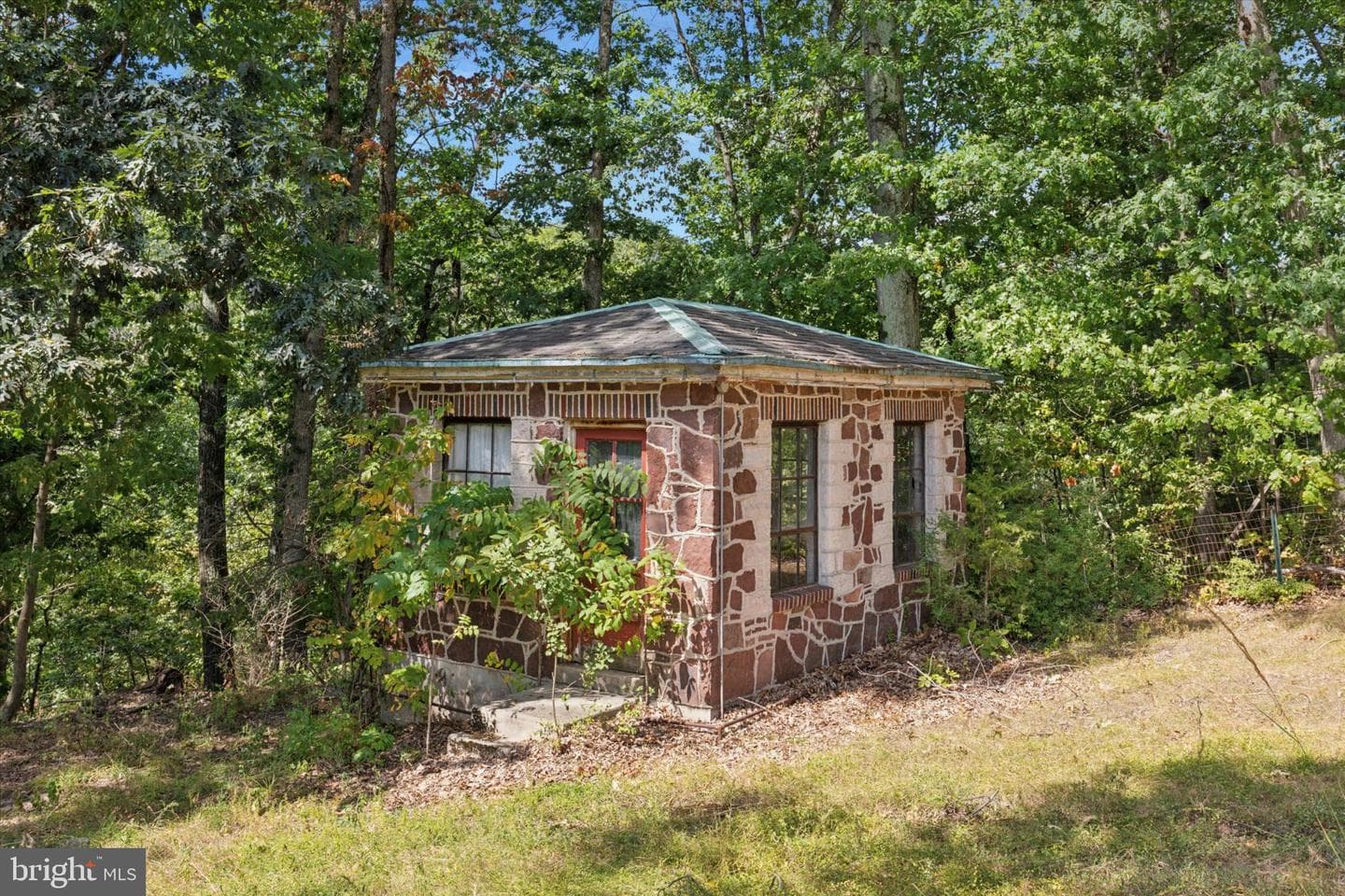 231 Bridge Street photo 14