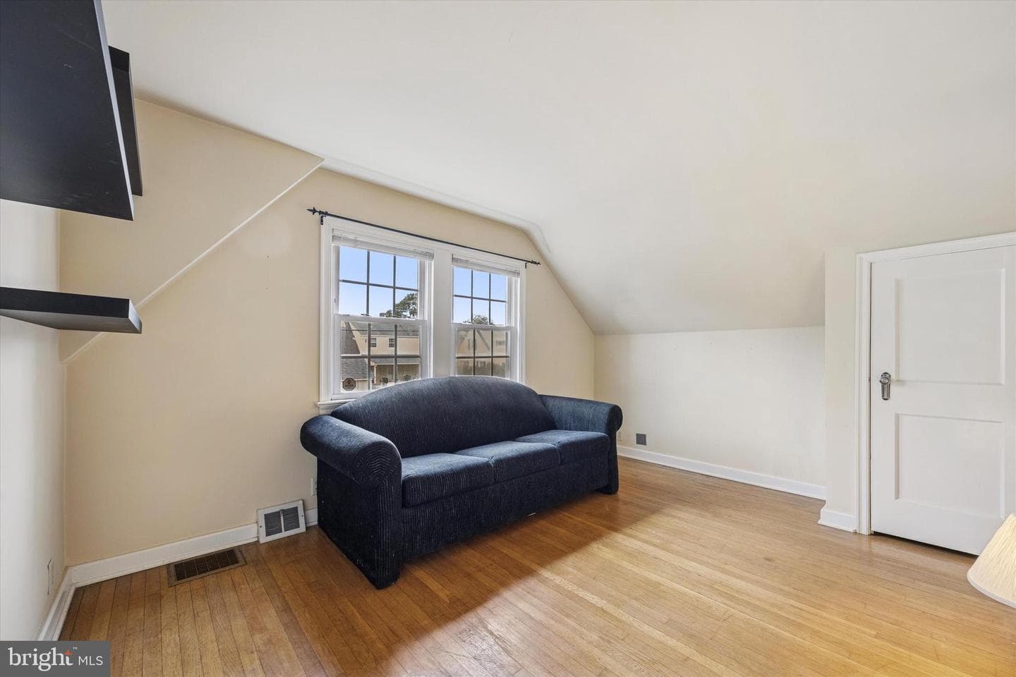 300 Lorraine Avenue photo 6