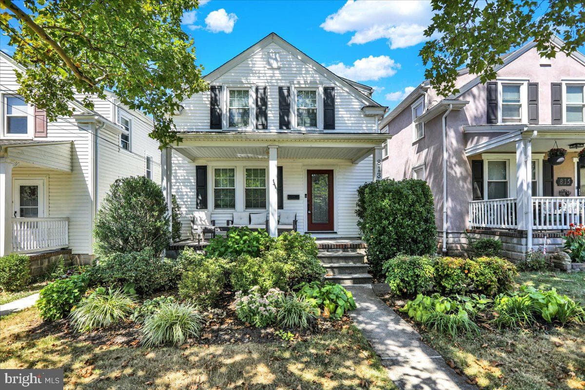 813 N Franklin Street photo 4