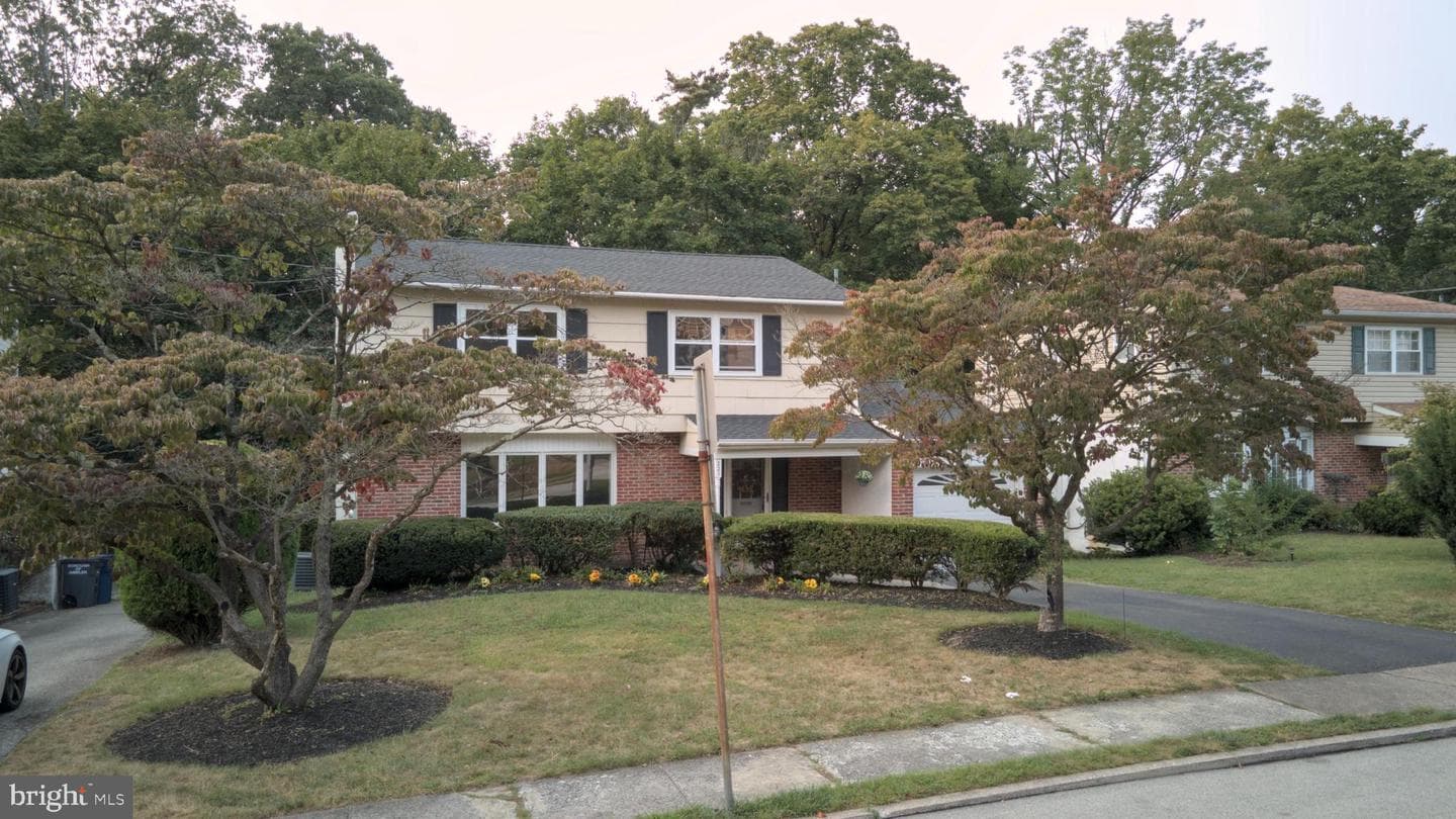 221 Belmont Avenue photo 27