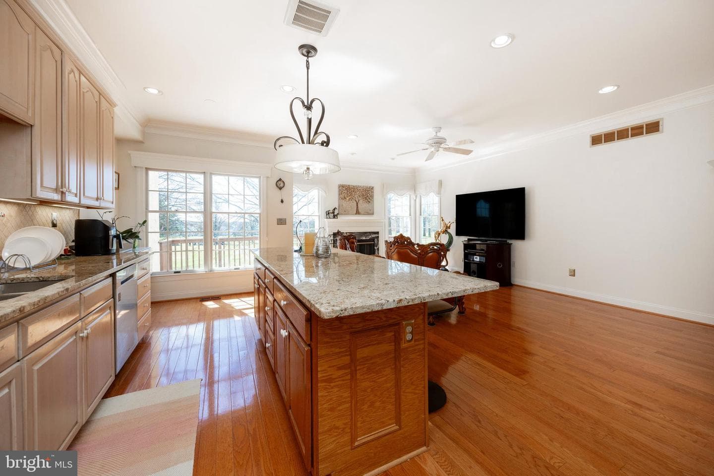 322 Saint Andrews Place photo 7