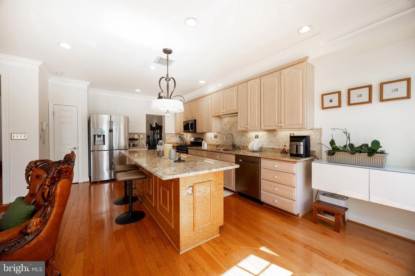 322 Saint Andrews Place photo 8