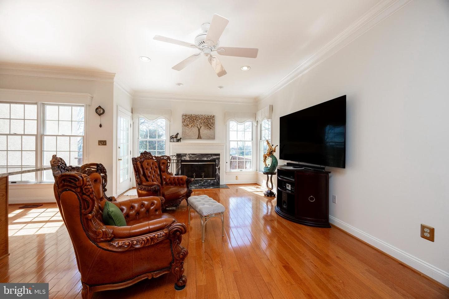 322 Saint Andrews Place photo 9