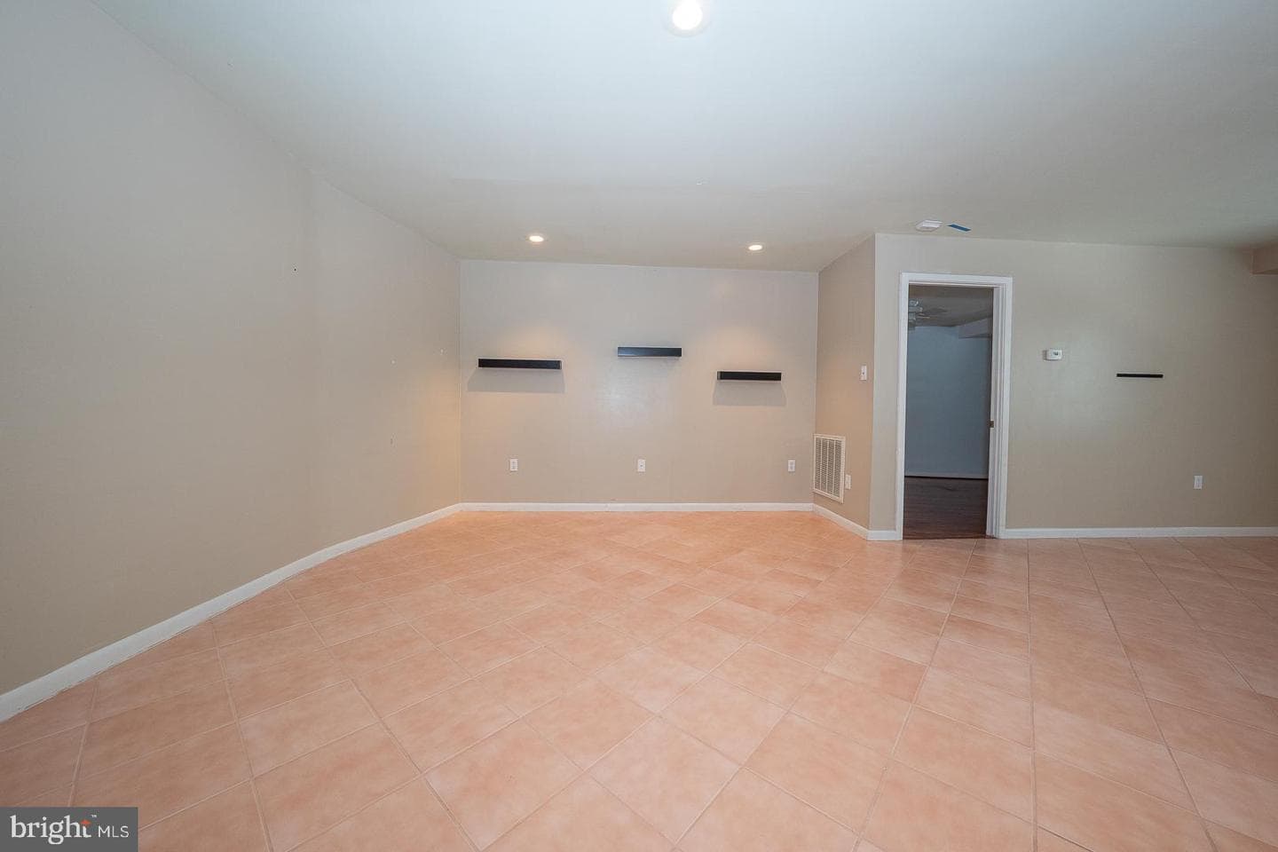 1655 Oakwood Drive #n211 photo 8