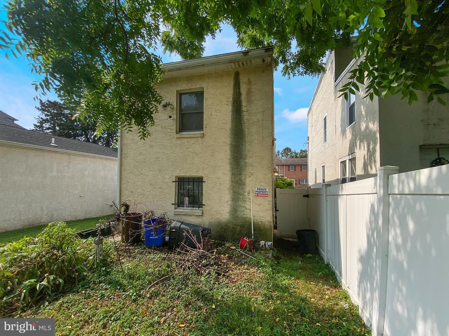 323 E Basin Street photo 18