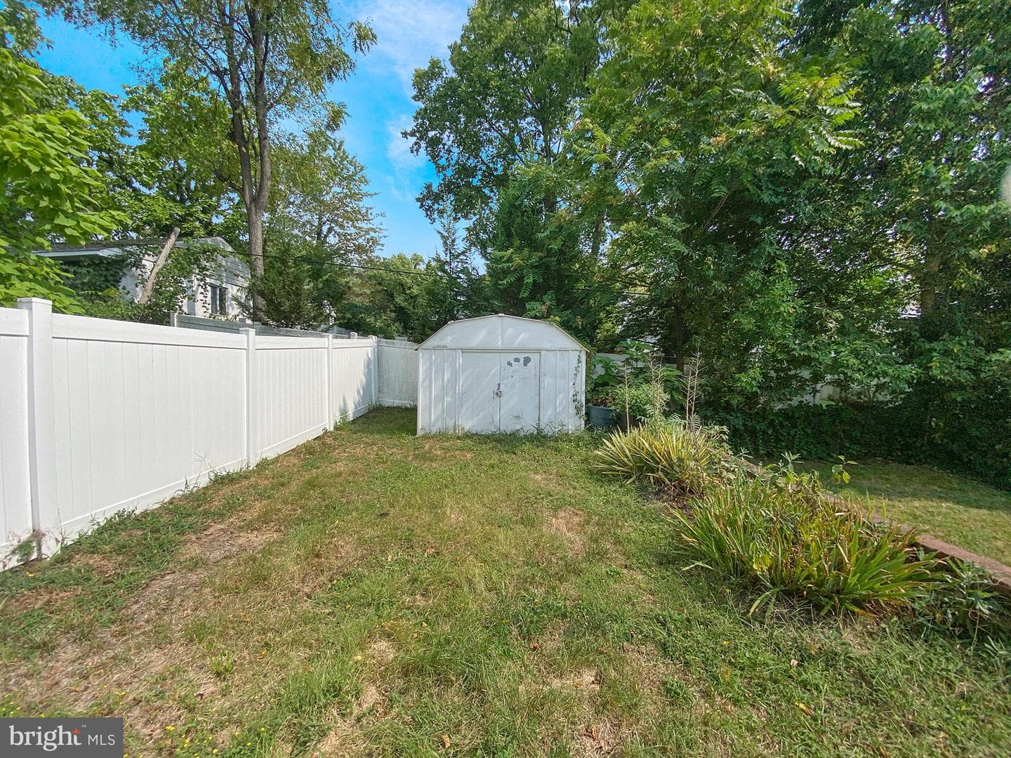 323 E Basin Street photo 21