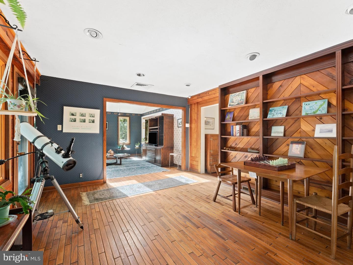 8232 Forrest Avenue photo 10