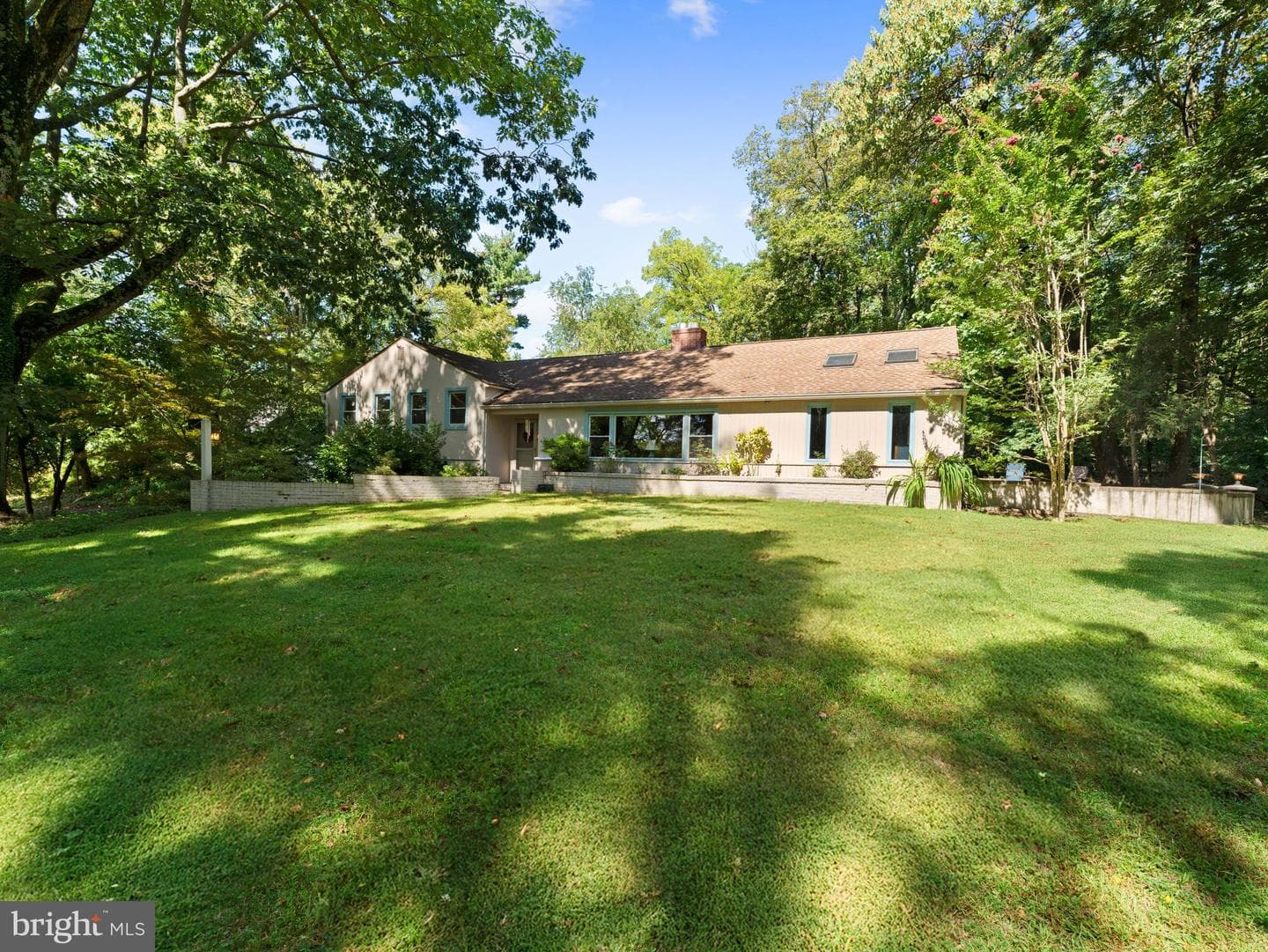8232 Forrest Avenue photo 2