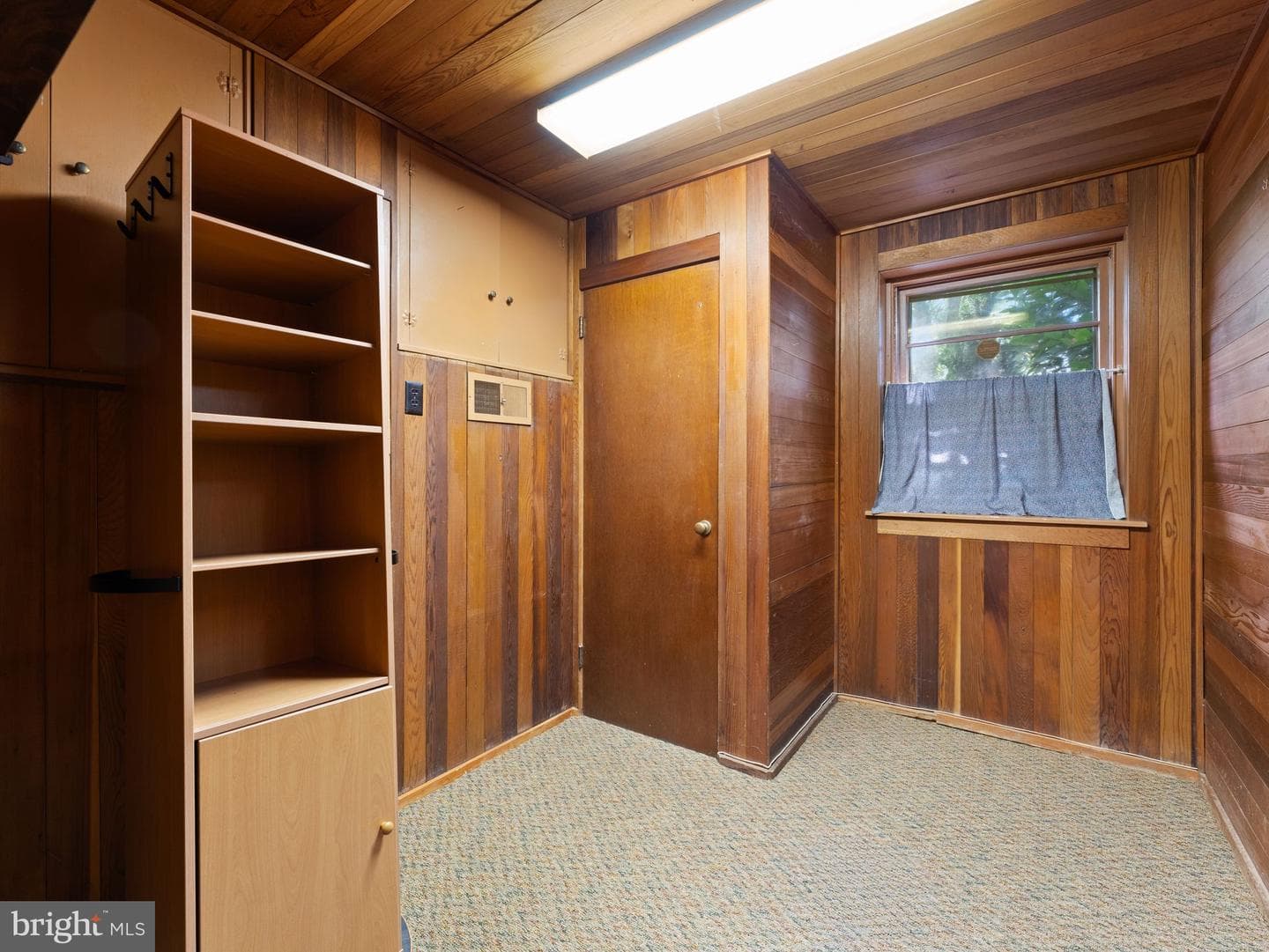 8232 Forrest Avenue photo 28