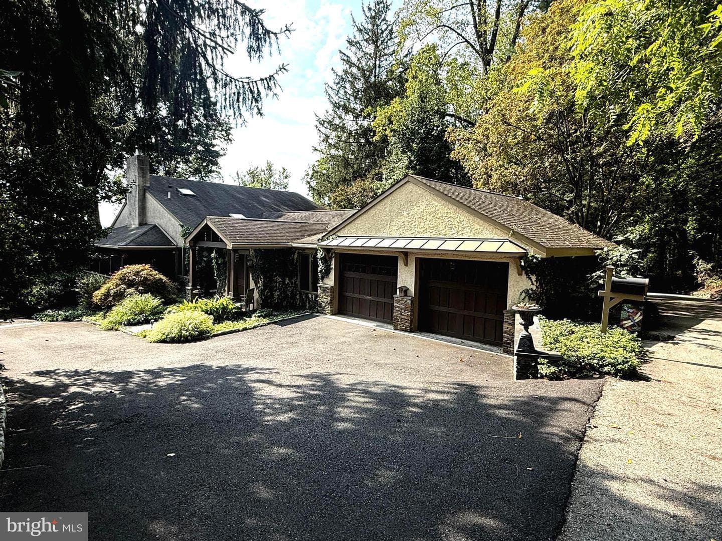 160 Camp Hill Road photo 3