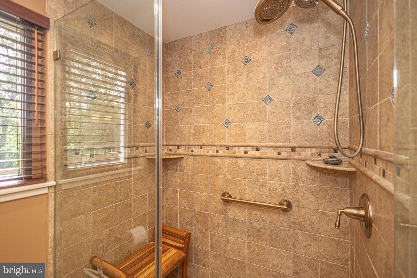 160 Camp Hill Road photo 39
