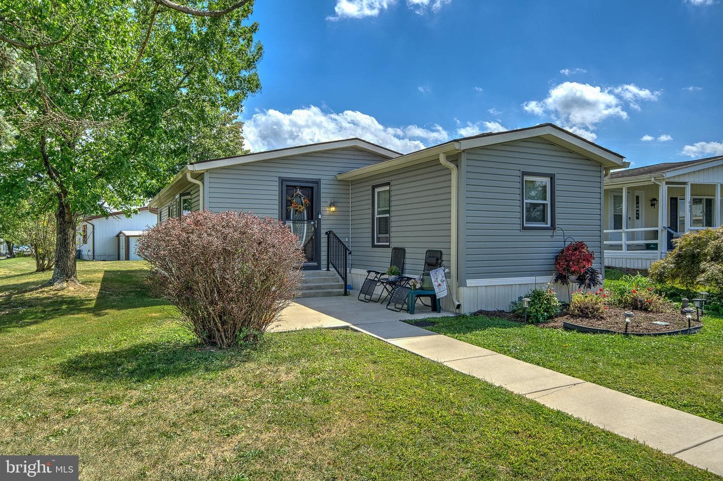 438 Neshaminy Falls Circle photo 1