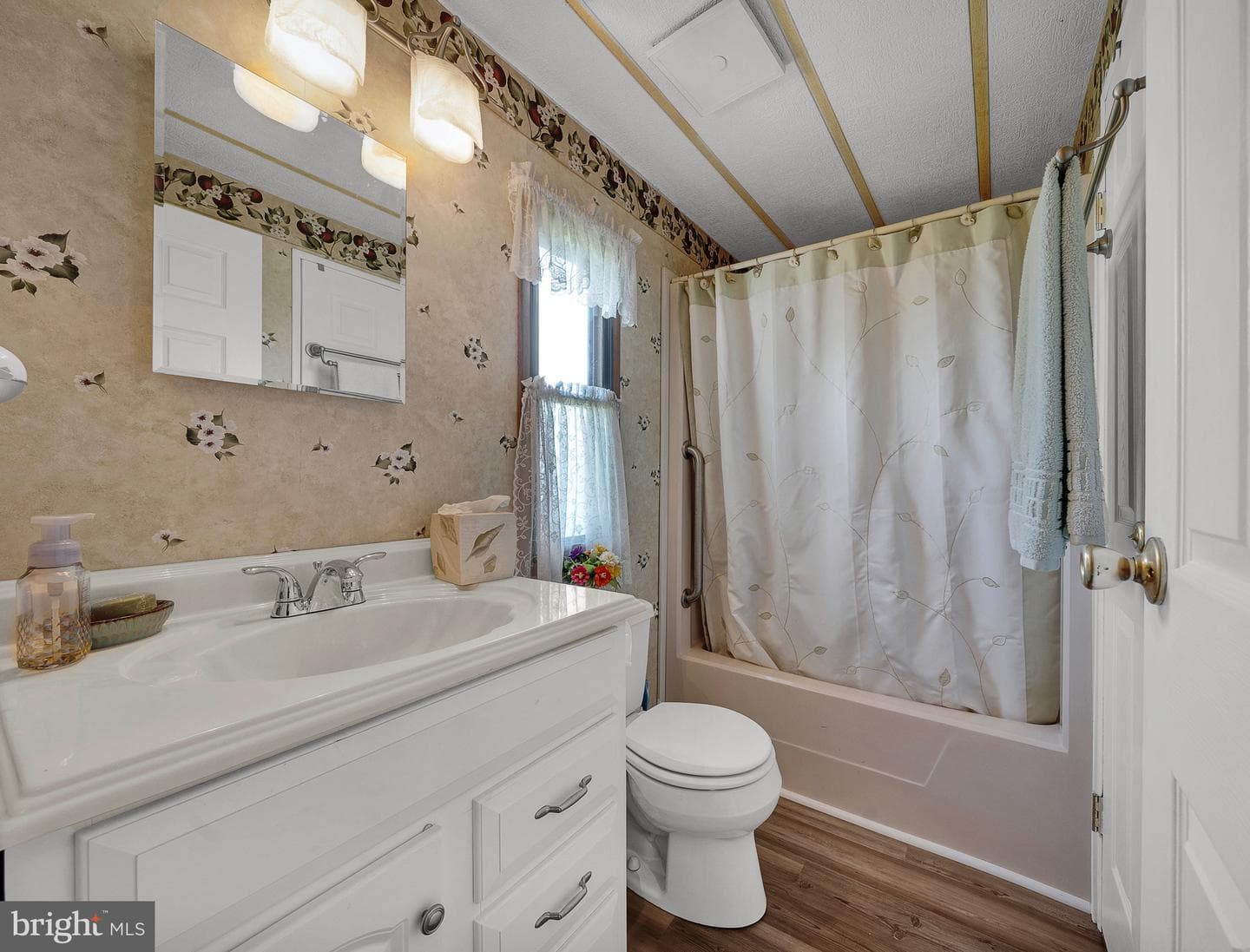 438 Neshaminy Falls Circle photo 23