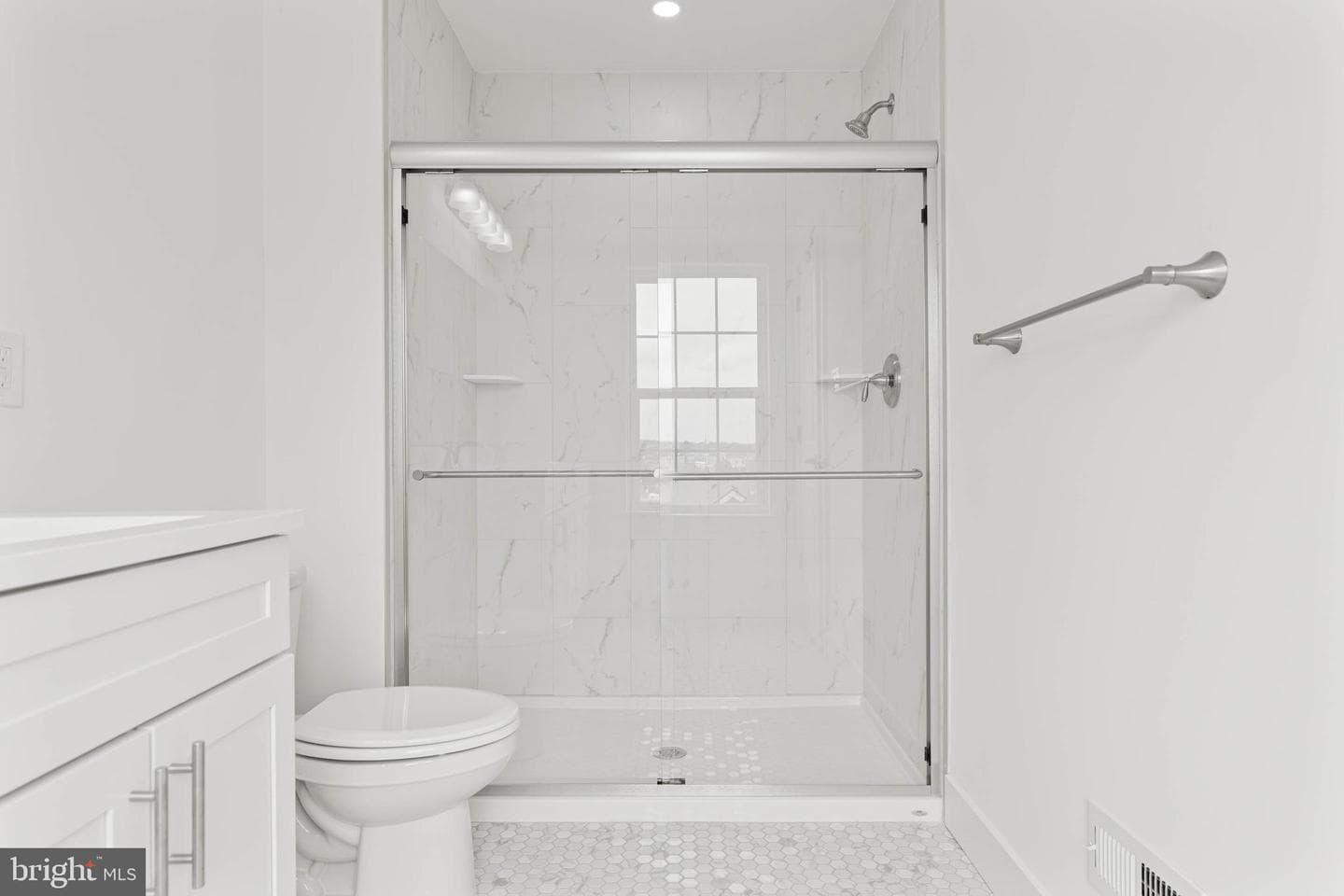 205 8th Street photo 7