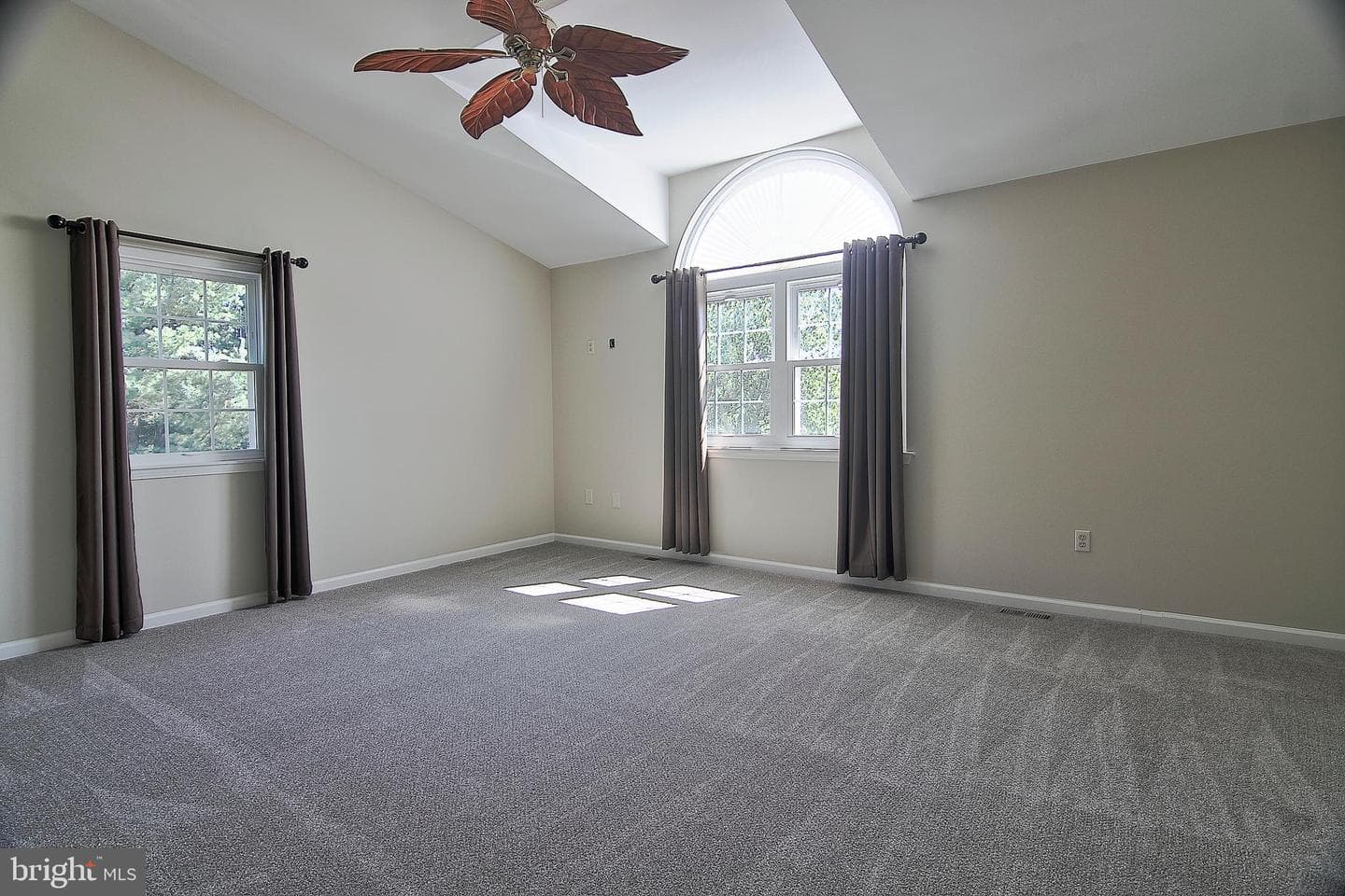29 Stafford Square photo 14