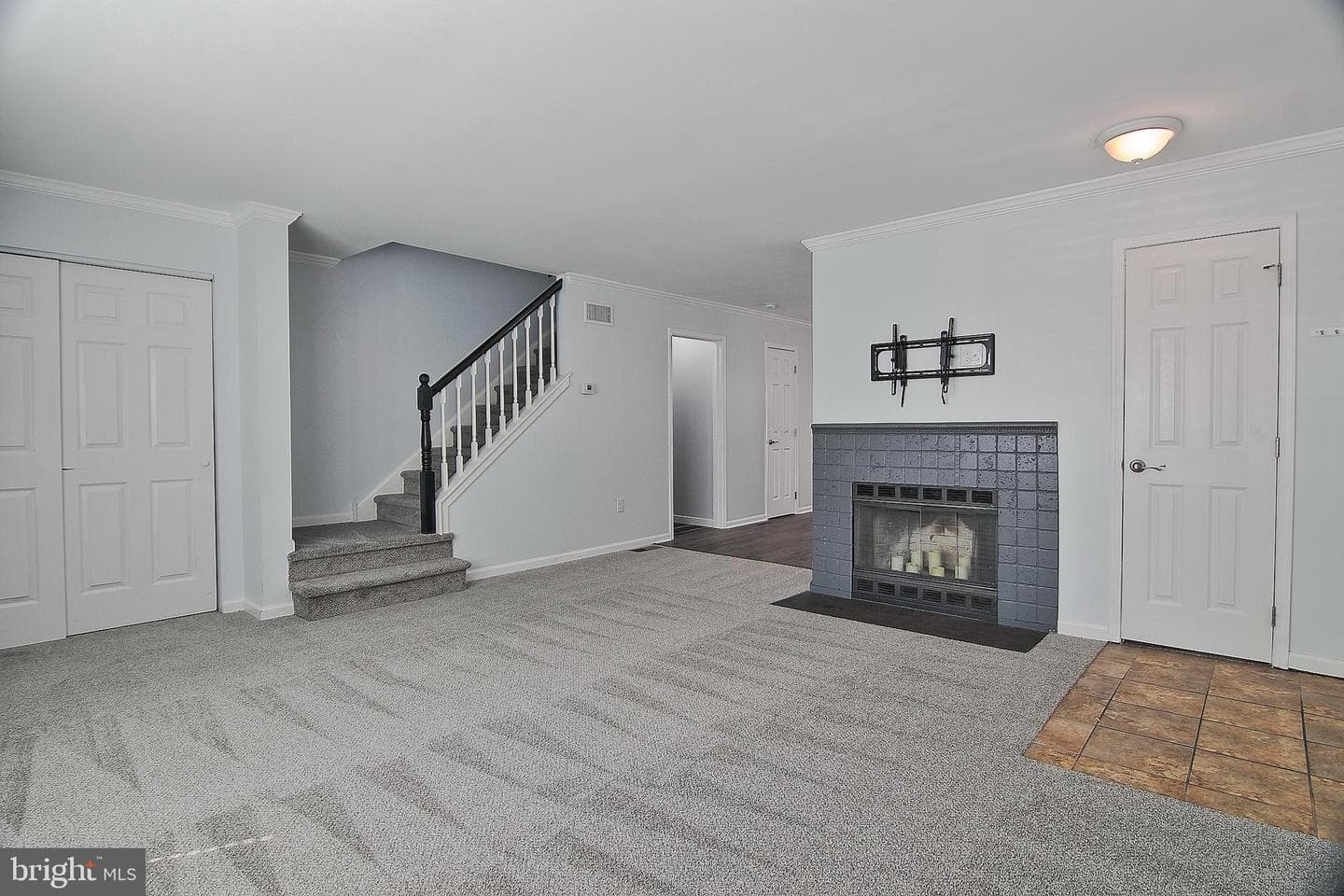 29 Stafford Square photo 3