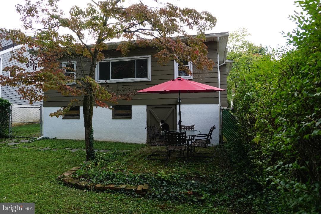 2441 Arlington Avenue photo 9