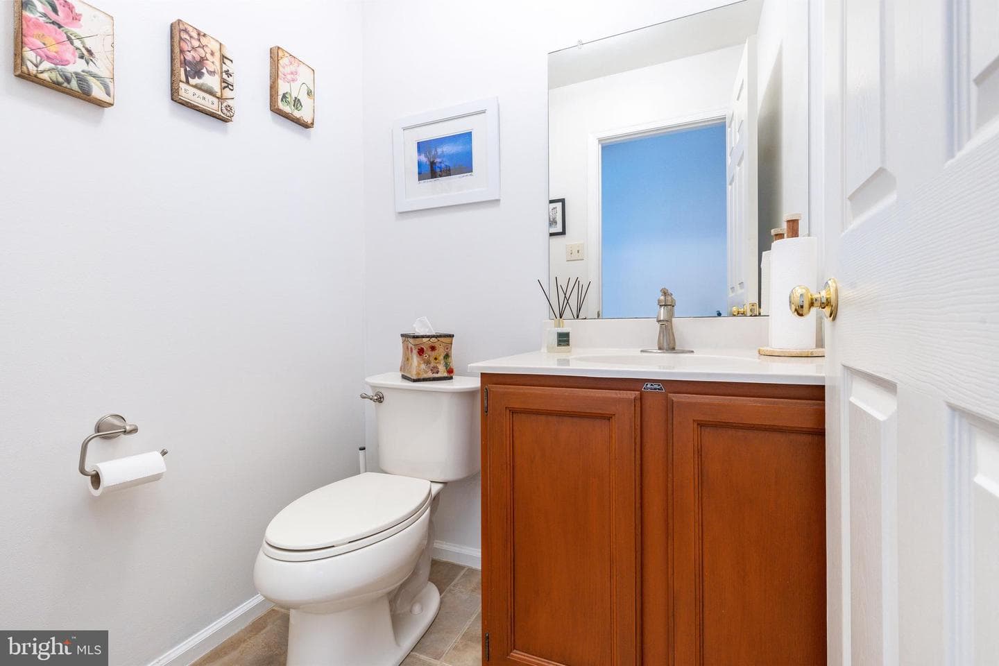 121 Scarlet Drive photo 10